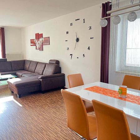 Bogi'S Ferienhaus - Pension Laakirchen Dış mekan fotoğraf
